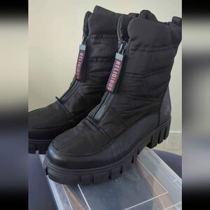 Black Quilted Front-Zip Lug Sole Winter Boots for Women